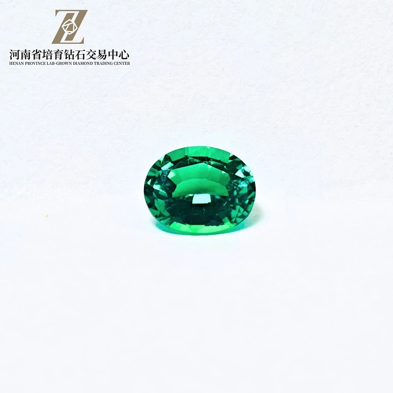 2.207 Carat Lab-Crëwyd Colombia-Lliw Emerald Cabochon
